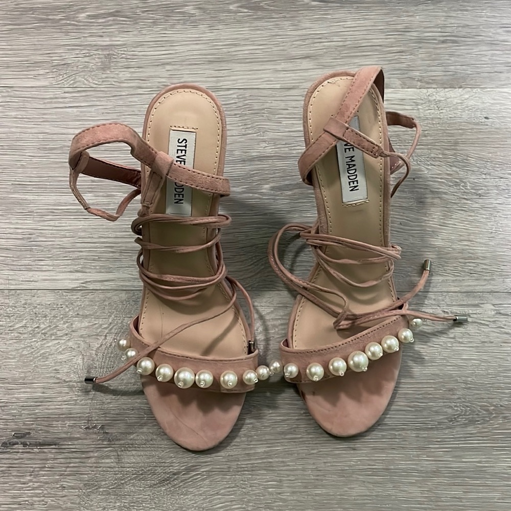 Steve Madden Pink Lace With Pearls Heels Size 7.5